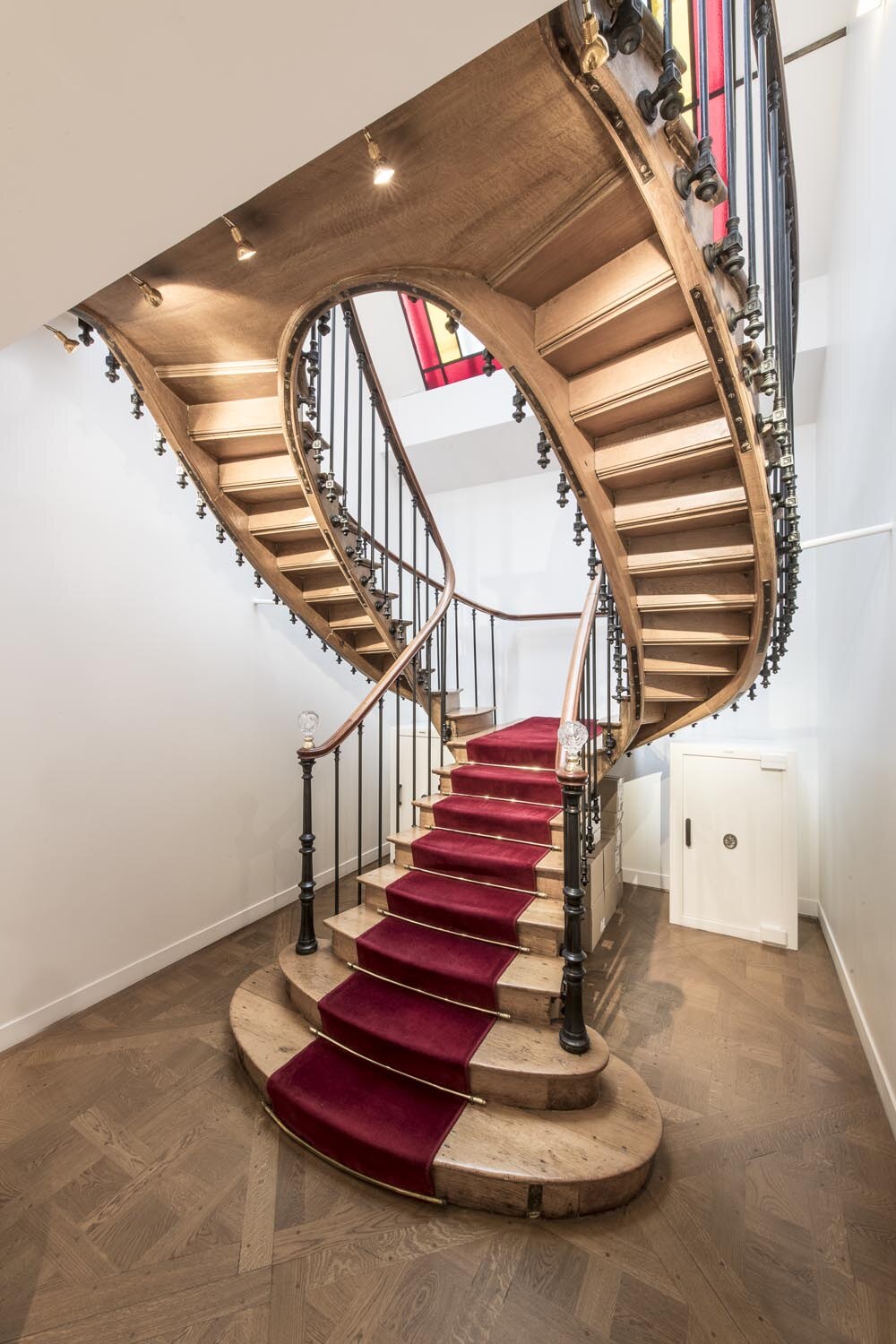 L'escalier à double révolution de La Postale